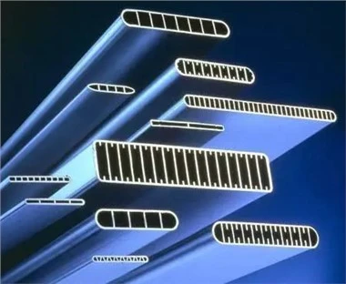 Tub plat din aluminiu cu microcanal